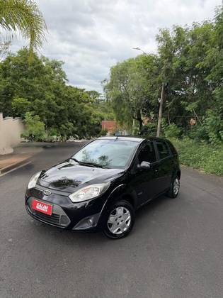 FORD FIESTA 1.6 ROCAM SE 8V FLEX 4P MANUAL